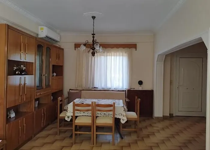 Dimitris House
