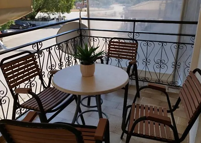 Dimitris House